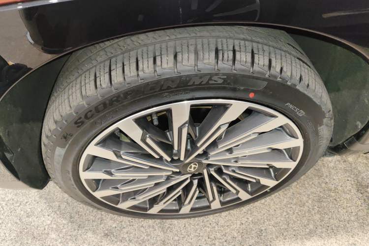 Used Hyundai Santa Fe 2024 2.0T Connoisseur Ultra Exterior 4