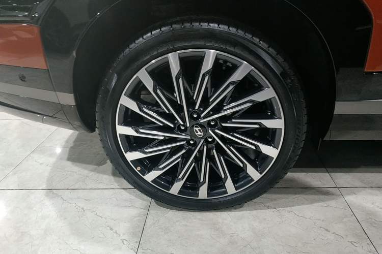 Used Hyundai Santa Fe 2024 2.0T Connoisseur Ultra Exterior 5
