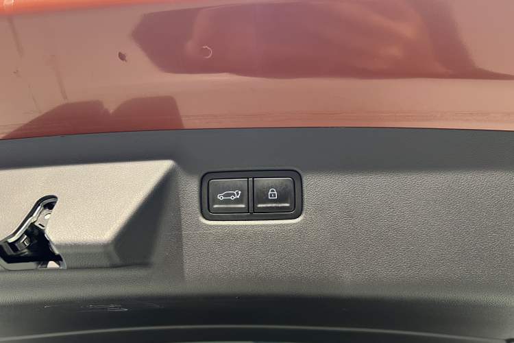 Used Hyundai Santa Fe 2024 2.0T Connoisseur Ultra Interior 1