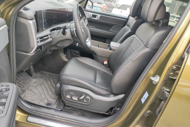 Used Hyundai Santa Fe 2024 2.0T Connoisseur Ultra Left Front Seat