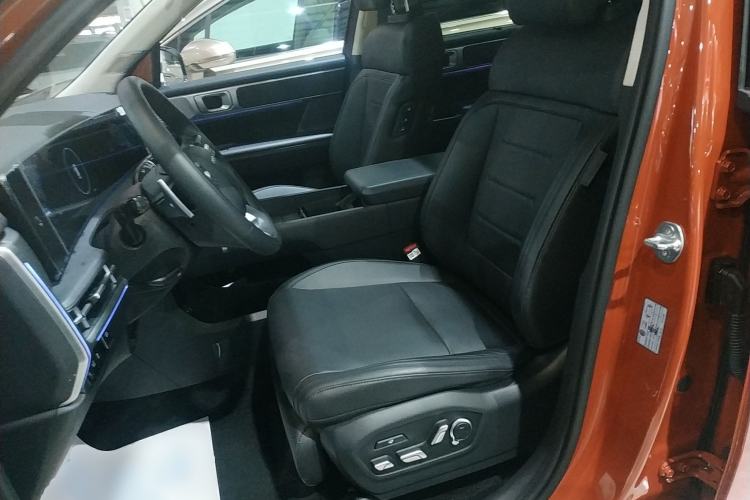 Used Hyundai Santa Fe 2024 2.0T Connoisseur Ultra Left Front Seat