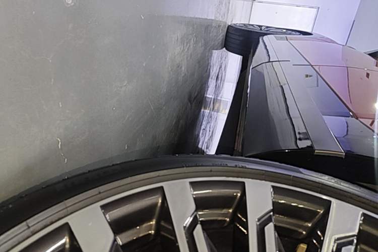 Used Hyundai Santa Fe 2024 2.0T Connoisseur Ultra Left Side Sill