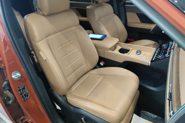 Used Hyundai Santa Fe 2024 2.0T Connoisseur Ultra Right Front Seat