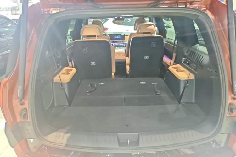 Used Hyundai Santa Fe 2024 2.0T Connoisseur Ultra Trunk