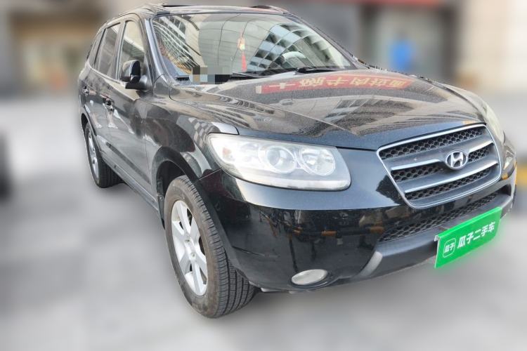 Used Hyundai Santa Fe Classic 2006 2.7 Luxury Model Front Right 45 Deg