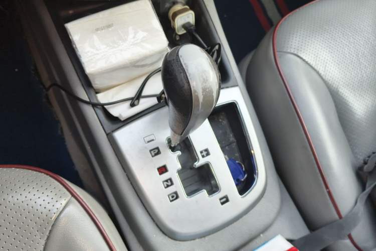 Used Hyundai Santa Fe Classic 2006 2.7 Luxury Model Gear Lever