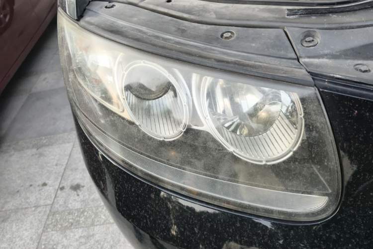 Used Hyundai Santa Fe Classic 2006 2.7 Luxury Model Right Front Headlight