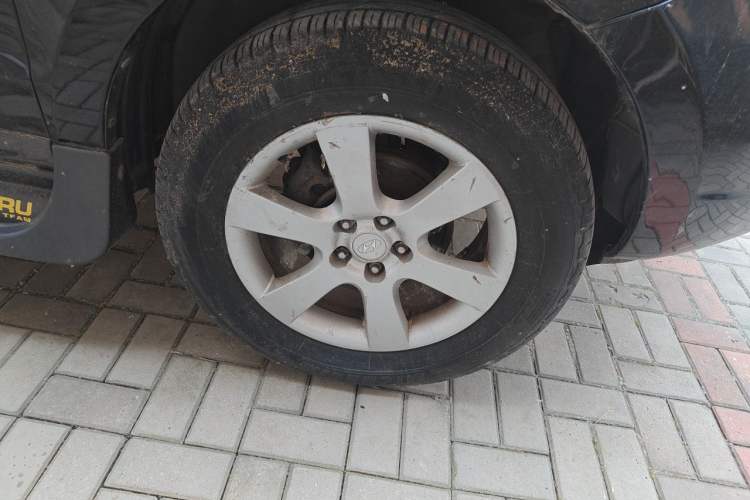 Used Hyundai Santa Fe Classic 2006 2.7 Luxury Model Right Front Wheel Hub