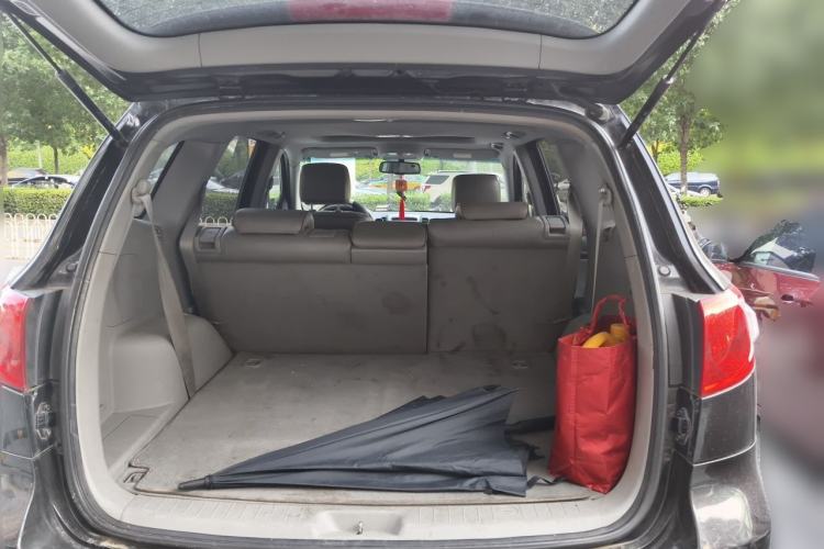 Used Hyundai Santa Fe Classic 2006 2.7 Luxury Model Trunk