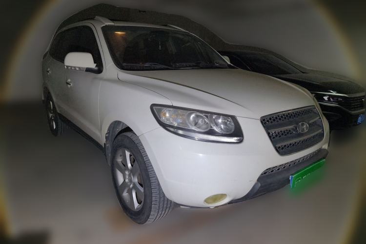 Used Hyundai Santa Fe Classic 2009 2.7 Luxury Version Front Right 45 Deg