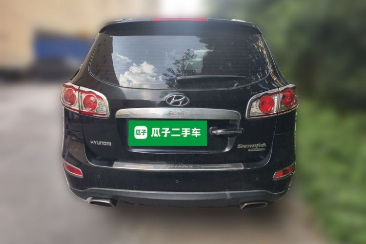 Used Hyundai Santa Fe Classic 2010 2.4 Luxury Edition 7-Seater Four-Wheel Drive Rear