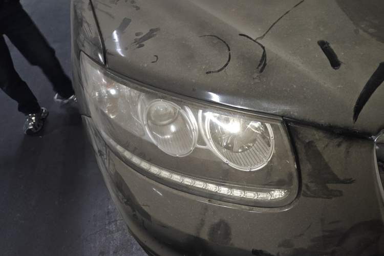 Used Hyundai Santa Fe Classic 2010 2.4 Luxury Edition 7-Seater Four-Wheel Drive Right Front Headlight