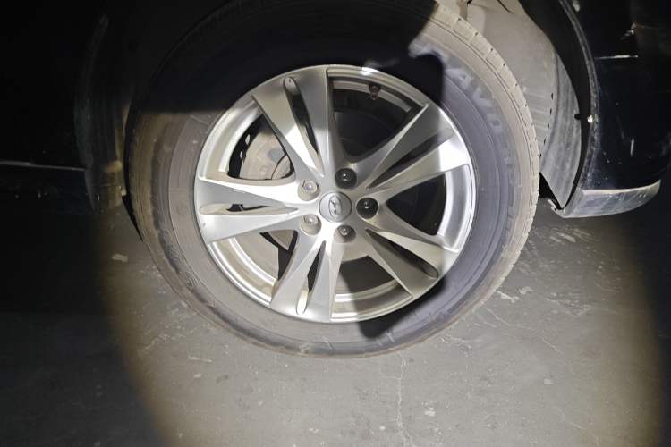 Used Hyundai Santa Fe Classic 2010 2.4 Luxury Edition 7-Seater Four-Wheel Drive Right Front Wheel Hub