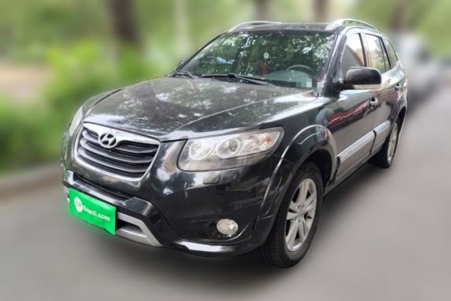 Used Hyundai Santa Fe Classic 2010 2.4 Ultimate Edition 7-Seater Four-Wheel Drive