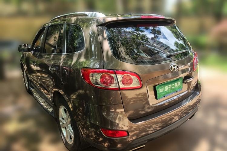 Used Hyundai Santa Fe Classic 2010 2.4 Luxury Edition 7-Seater Four-Wheel Drive Rear Left 45 Deg