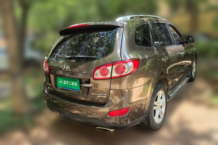 Used Hyundai Santa Fe Classic 2010 2.4 Luxury Edition 7-Seater Four-Wheel Drive Rear Right 45 Deg