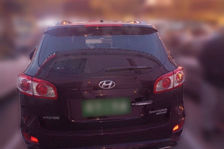Used Hyundai Santa Fe Classic 2010 2.4 Ultimate Edition 7-Seater Four-Wheel Drive Rear