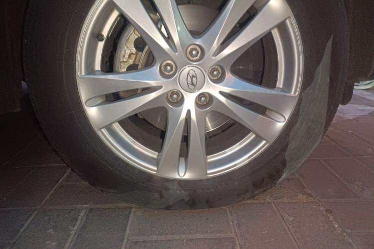 Used Hyundai Santa Fe Classic 2010 2.4 Ultimate Edition 7-Seater Four-Wheel Drive Right Front Wheel Hub