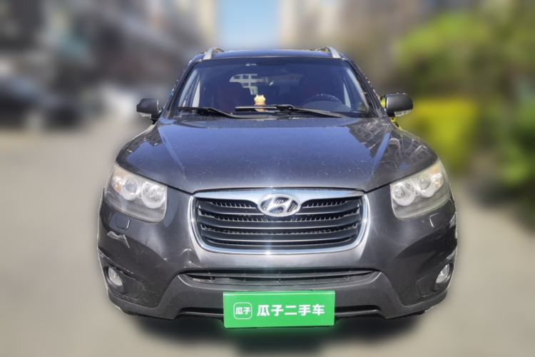 Used Hyundai Santa Fe Classic 2010 2.4 Ultimate Edition 7-Seater Four-Wheel Drive Front