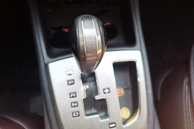 Used Hyundai Santa Fe Classic 2010 2.4 Ultimate Edition 7-Seater Four-Wheel Drive Gear Lever