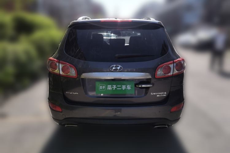 Used Hyundai Santa Fe Classic 2010 2.4 Ultimate Edition 7-Seater Four-Wheel Drive Rear