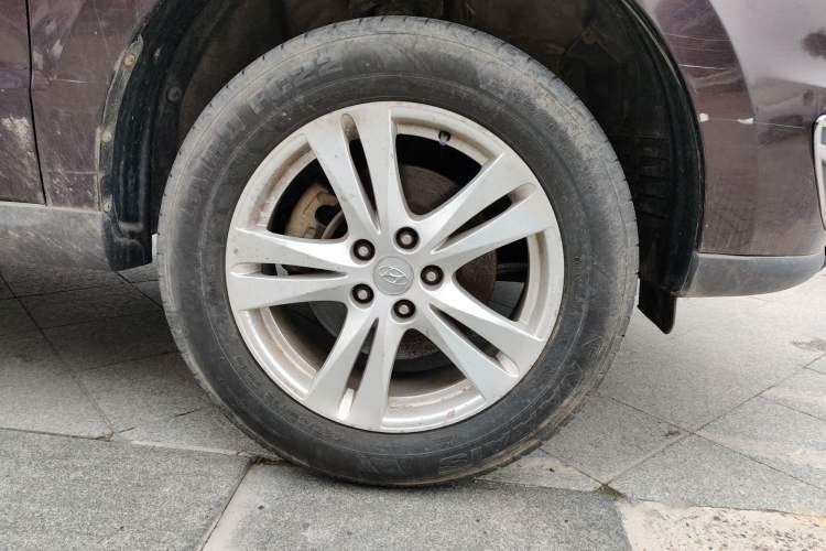 Used Hyundai Santa Fe Classic 2010 2.4 Ultimate Edition 7-Seater Four-Wheel Drive Right Front Wheel Hub