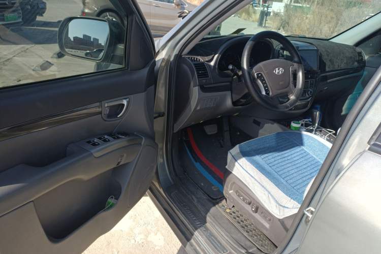 Used Hyundai Santa Fe Classic 2010 2.4 Ultimate Edition 7-Seater Four-Wheel Drive Driver Seat