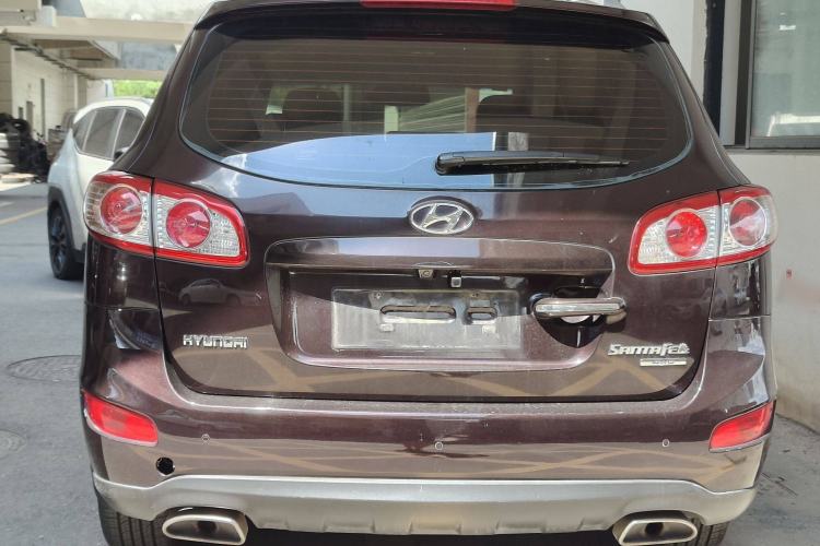 Used Hyundai Santa Fe Classic 2010 2.4 Ultimate Edition 7-Seater Four-Wheel Drive Exterior 7