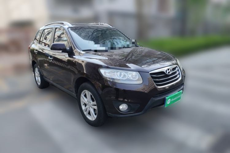 Used Hyundai Santa Fe Classic 2010 2.4 Comfort Edition 7-Seater Four-Wheel Drive Front Right 45 Deg