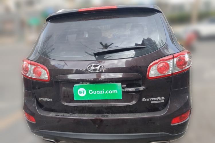 Used Hyundai Santa Fe Classic 2010 2.4 Luxury Edition 7-Seater Four-Wheel Drive Rear