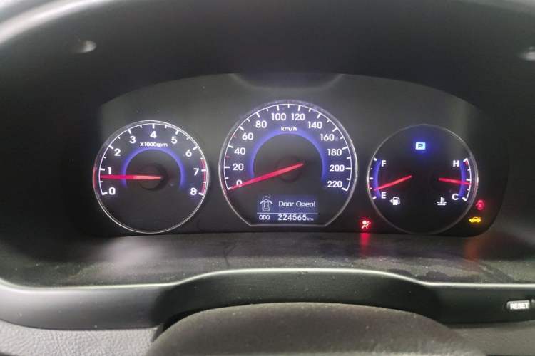 Used Hyundai Santa Fe Classic 2010 2.4 Luxury Edition 7-Seater Four-Wheel Drive Instrument Cluster