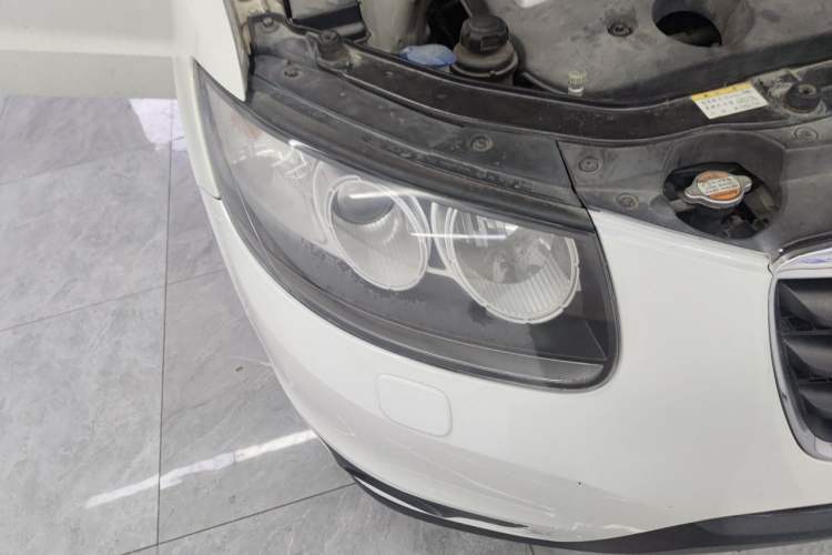 Used Hyundai Santa Fe Classic 2010 2.4 Luxury Edition 7-Seater Four-Wheel Drive Right Front Headlight