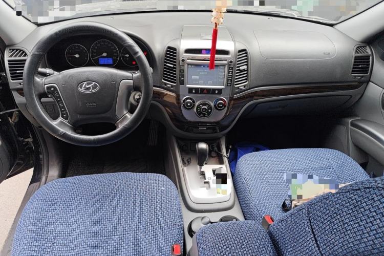 Used Hyundai Santa Fe Classic 2011 2.4 Comfort Edition 5-Seater Two-Wheel Drive Center Console