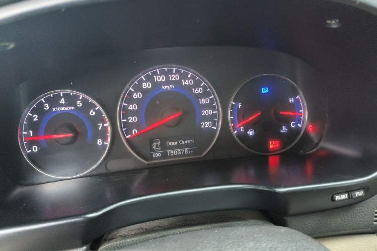 Used Hyundai Santa Fe Classic 2011 2.4 Ultimate Edition 7-Seater Two-Wheel Drive Instrument Cluster