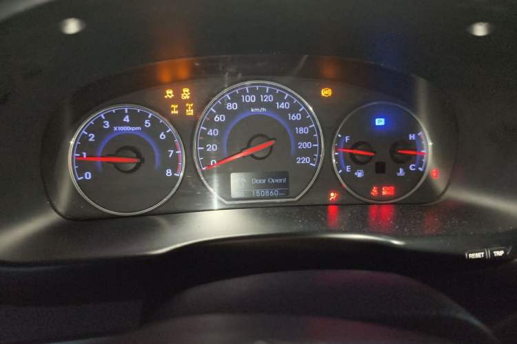 Used Hyundai Santa Fe Classic 2011 2.4 Ultimate Edition 7-Seater Two-Wheel Drive Instrument Cluster