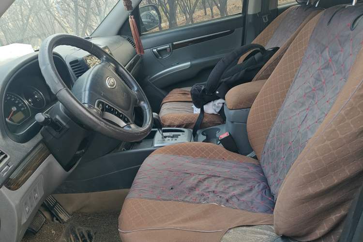 Used Hyundai Santa Fe Classic 2011 2.4 Comfort Edition 7-Seater Two-Wheel Drive Left Front Seat