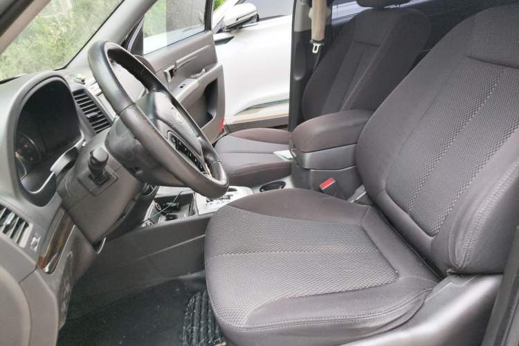 Used Hyundai Santa Fe Classic 2011 2.4 Comfort Edition 5-Seater Two-Wheel Drive Left Front Seat
