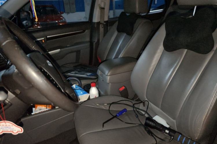 Used Hyundai Santa Fe Classic 2011 2.4 Ultimate Edition 7-Seater Two-Wheel Drive Left Front Seat