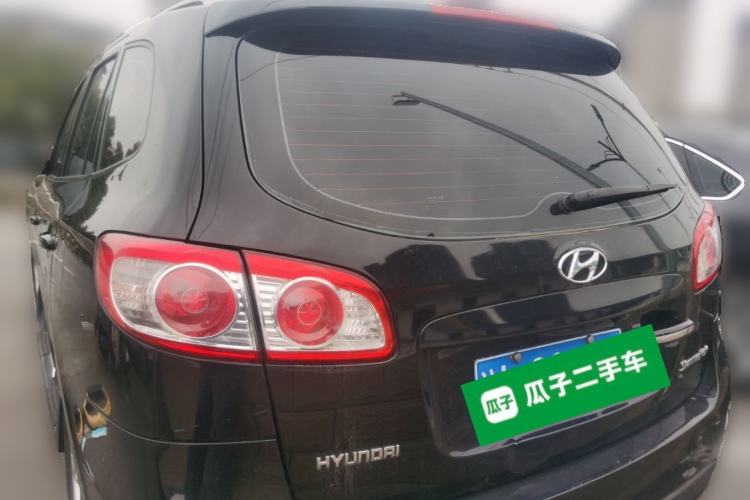 Used Hyundai Santa Fe Classic 2011 2.4 Comfort Edition 5-Seater Two-Wheel Drive Rear