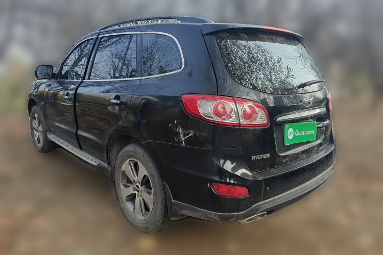 Used Hyundai Santa Fe Classic 2011 2.4 Comfort Edition 7-Seater Two-Wheel Drive Rear Left 45 Deg