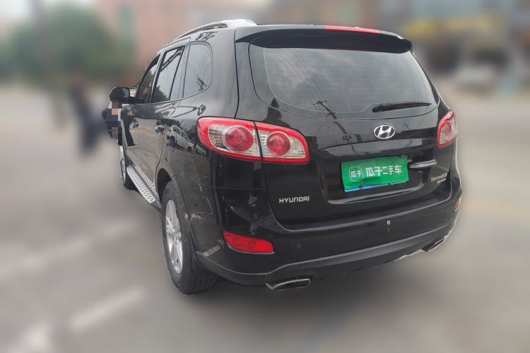 Used Hyundai Santa Fe Classic 2011 2.4 Comfort Edition 7-Seater Two-Wheel Drive Rear Left 45 Deg