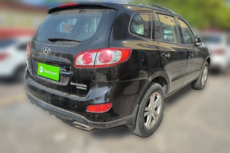 Used Hyundai Santa Fe Classic 2011 2.4 Ultimate Edition 7-Seater Two-Wheel Drive Rear Right 45 Deg