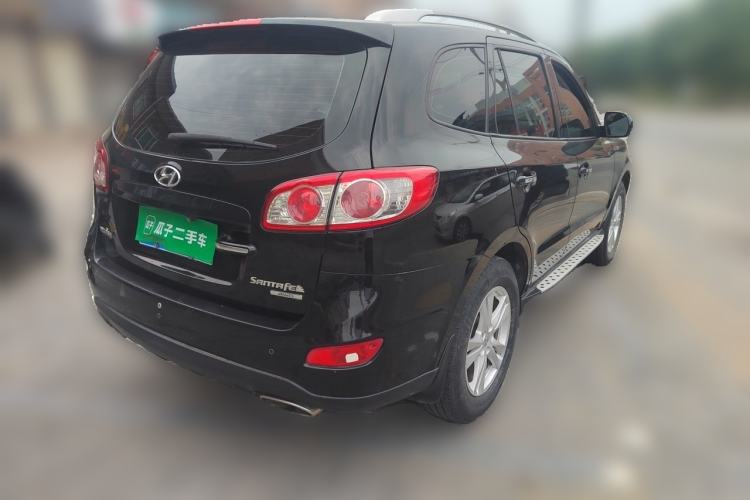 Used Hyundai Santa Fe Classic 2011 2.4 Comfort Edition 7-Seater Two-Wheel Drive Rear Right 45 Deg
