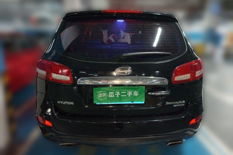 Used Hyundai Santa Fe Classic 2011 2.4 Ultimate Edition 7-Seater Two-Wheel Drive Rear