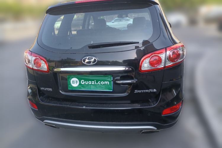 Used Hyundai Santa Fe Classic 2011 2.4 Comfort Edition 7-Seater Two-Wheel Drive Rear