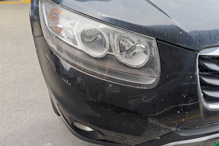 Used Hyundai Santa Fe Classic 2011 2.4 Comfort Edition 5-Seater Two-Wheel Drive Right Front Headlight