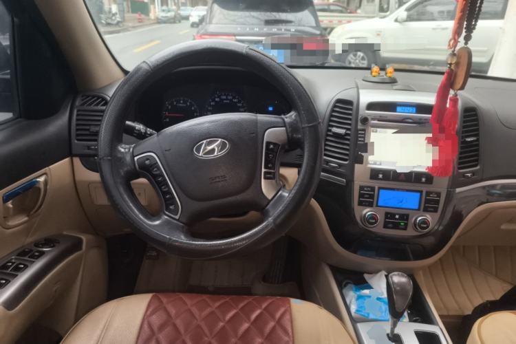Used Hyundai Santa Fe Classic 2011 2.4 Ultimate Edition Five-Seater Two-Wheel Drive Steering Wheel
