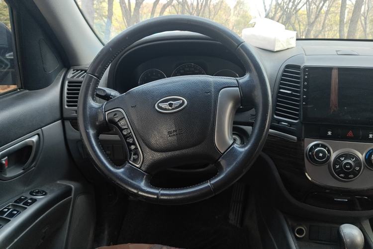 Used Hyundai Santa Fe Classic 2011 2.4 Comfort Edition 7-Seater Two-Wheel Drive Steering Wheel