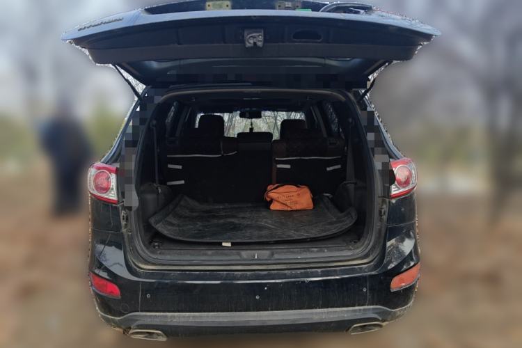 Used Hyundai Santa Fe Classic 2011 2.4 Comfort Edition 7-Seater Two-Wheel Drive Trunk