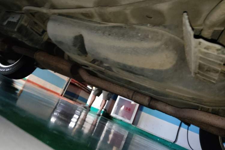 Used Hyundai Santa Fe Classic  Chassis Rear Left